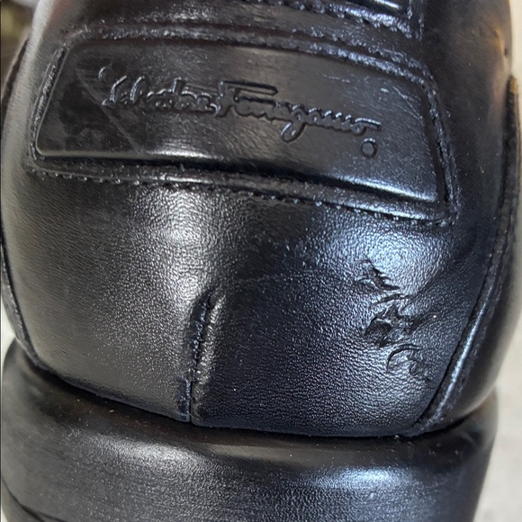 Salvatore Ferragamo Black Leather Slip-On Shoes main image 4